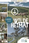 Titelseite Urlaubsmagazin 2026.JPG Zu sehen sind diverse Bilder aus der Solling-Vogler-Region. Links eine Leiste mit kleineren Bildern und auf der rechten Seite zwei größere Bilder. In der Mitte in weiß der Schriftzug "Wilde Heimat". Angefangen oben links mit einem Blick auf das Hochmoor Mecklenbruch. Darunter zwei Personen vor einem Holzrahmen in der Natur und bei Sonnenuntergang. Darunter ein Mann, der in die Kamera lächelt mit fünf Schafen. Darunter ist der Blick auf einen gedeckten Tisch in einem Restaurant zu sehen. Auf den beiden Bildern auf der rechten Seite laufen auf dem oberen Bild mehrere braune Pferde über einen Wiese. Darunter ist der Weitblick auf die Weser zu sehen. © Solling-Vogler-Region im Weserbergland e.V.